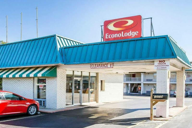 Econo Lodge McDonough Eksteriør billede